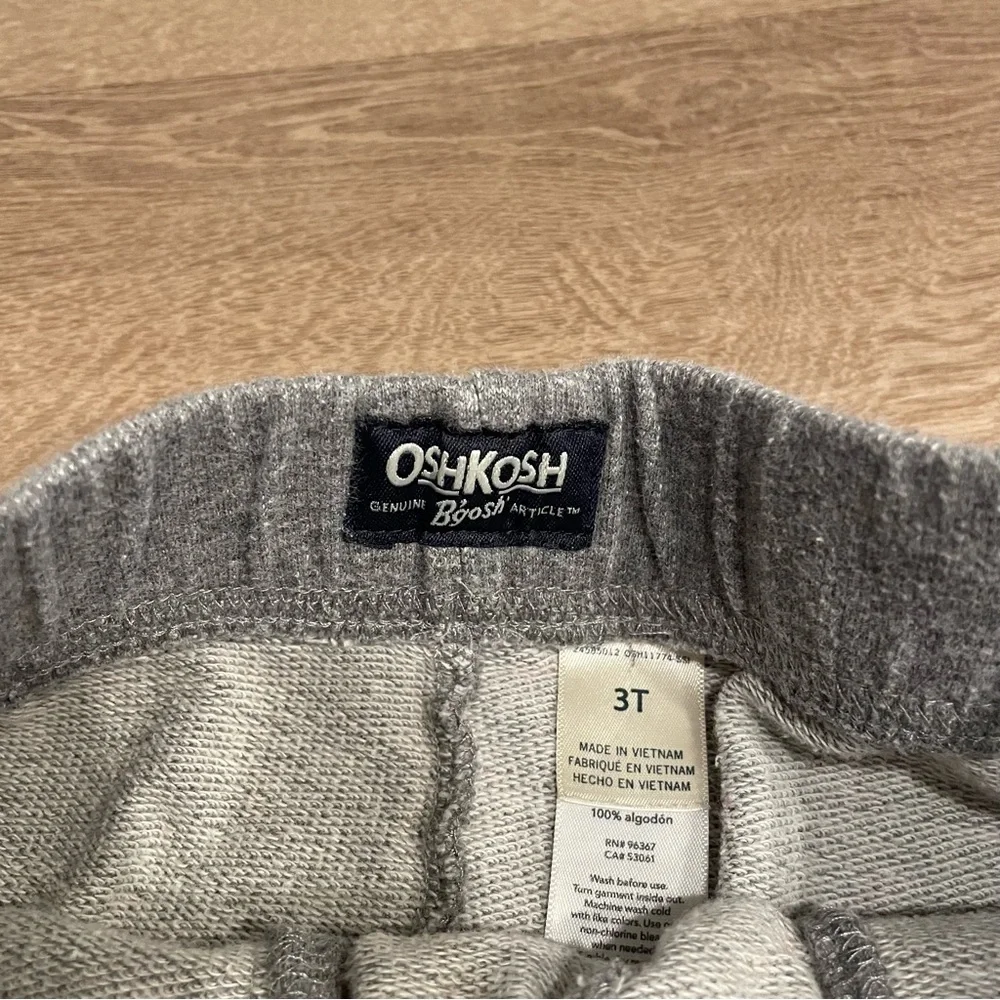 Oshkosh gray sweatpants boys 3T